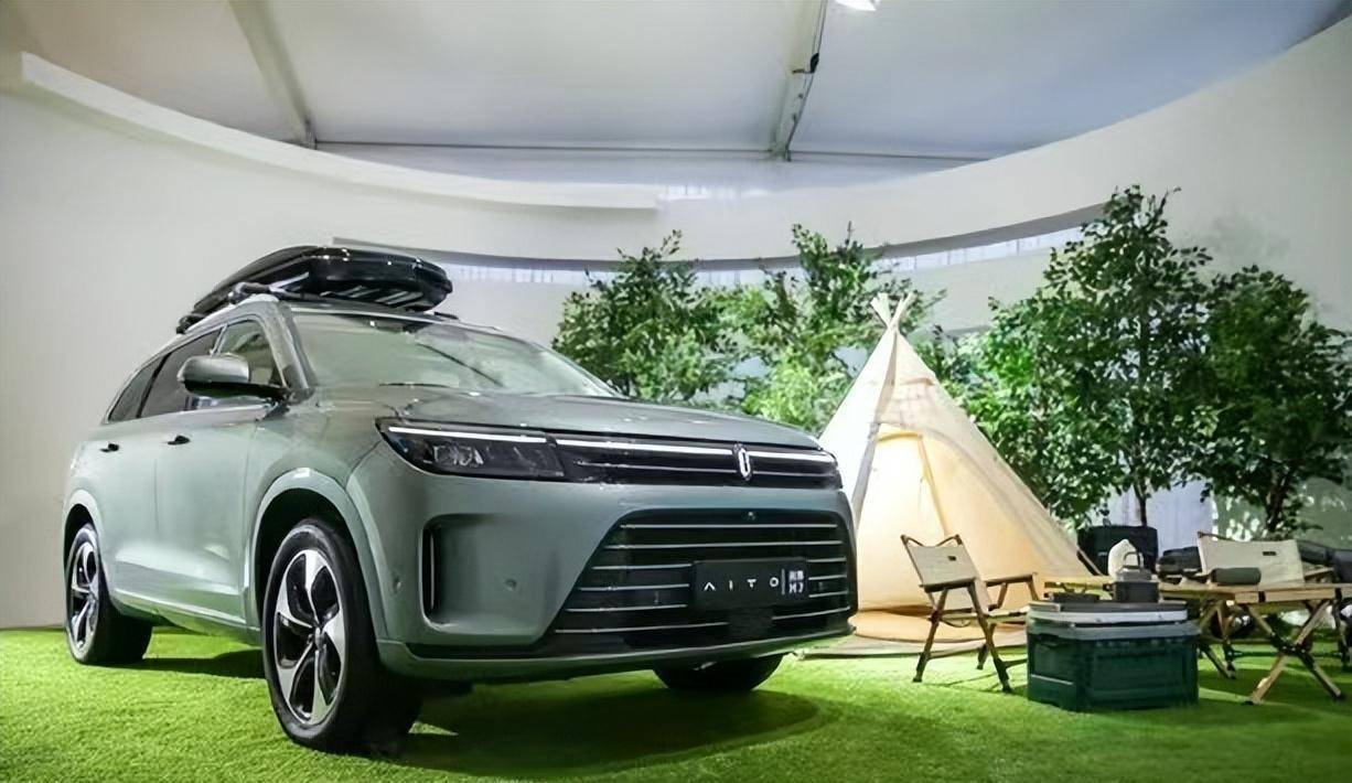 苹果基础版和华为:原创
                如何评价华为发布问界 M5 智驾版和旗舰 SUV 问界 M9？